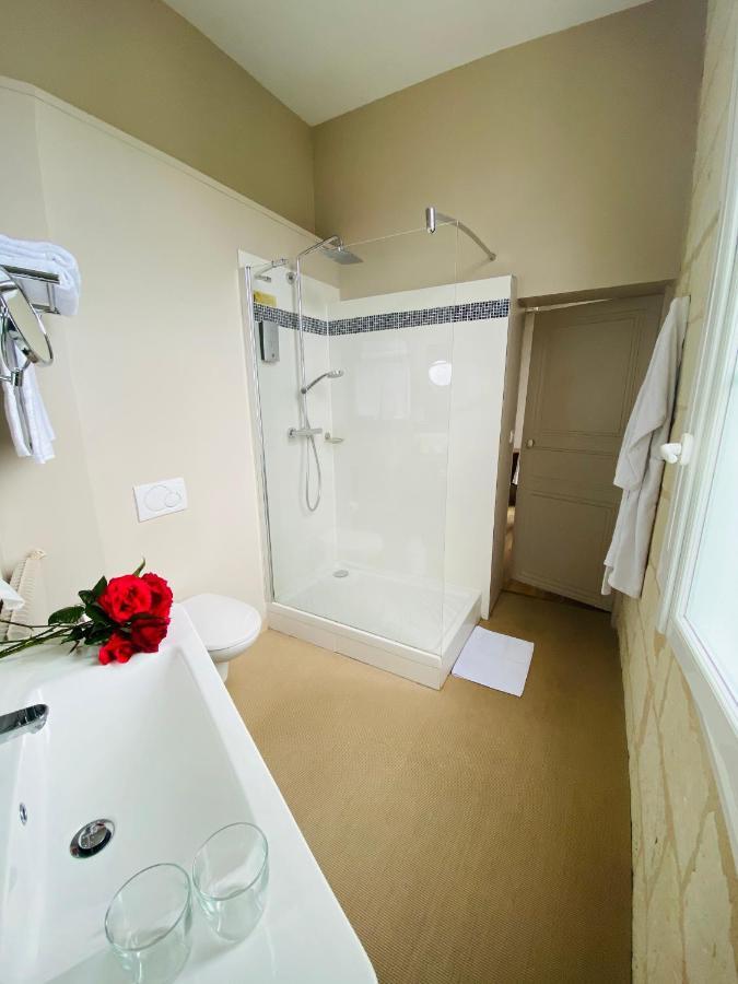 Hotel Le Plantagenet Chinon Esterno foto