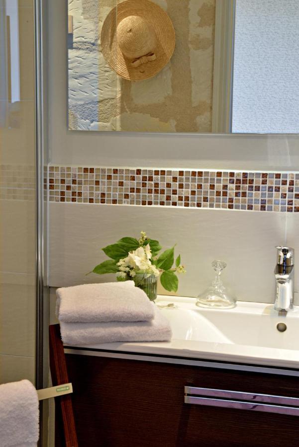 Hotel Le Plantagenet Chinon Esterno foto