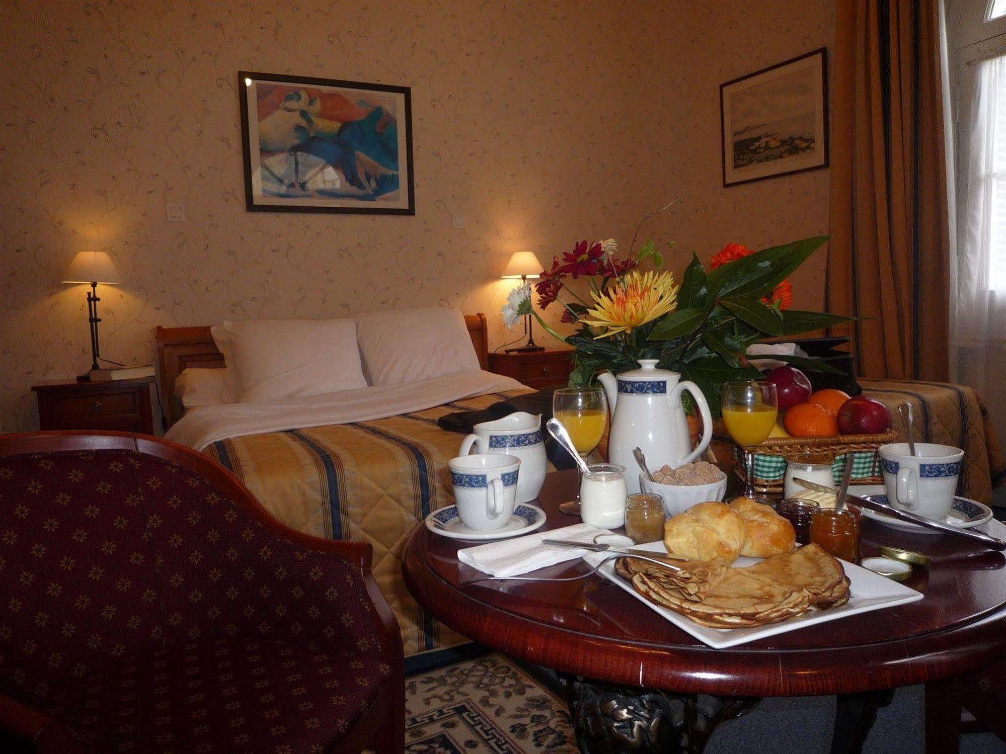 Hotel Le Plantagenet Chinon Camera foto
