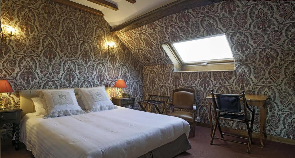Hotel Le Plantagenet Chinon Esterno foto