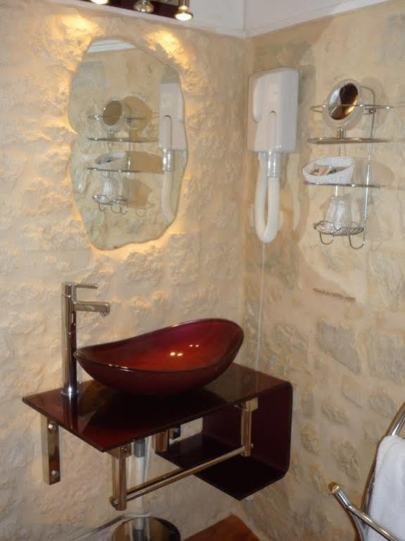 Hotel Le Plantagenet Chinon Esterno foto